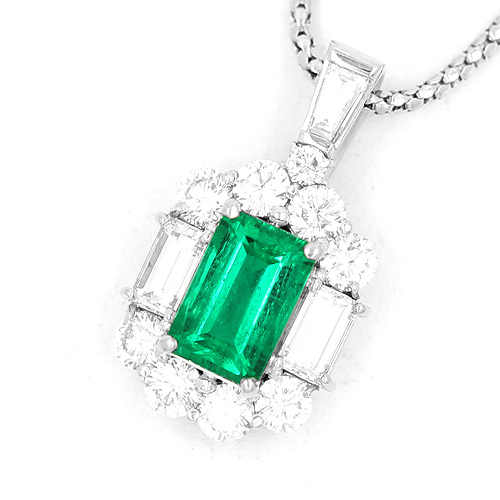 エメラルド ダイヤモンドネックレス