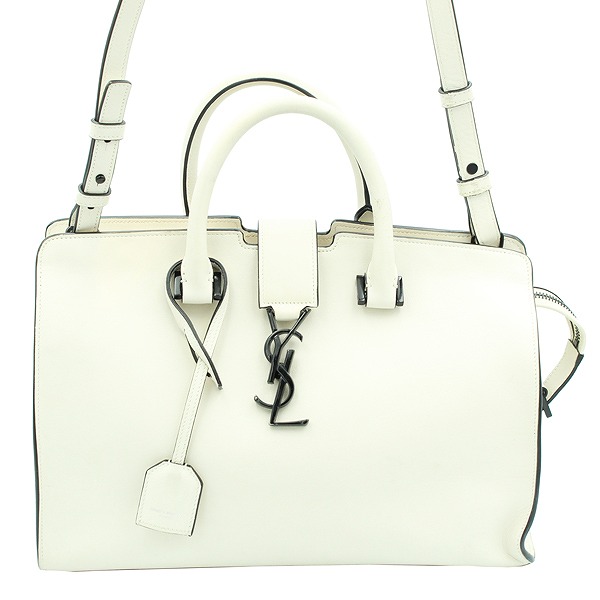 ベイビーカバス