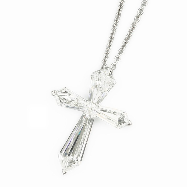 トラぺゾイド ダイヤ ネックレス