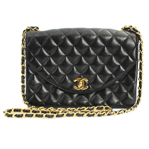 マトラッセハーフムーン チェーンショルダーバッグ