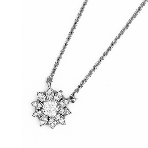 エンチャント フラワーダイヤモンド ネックレス