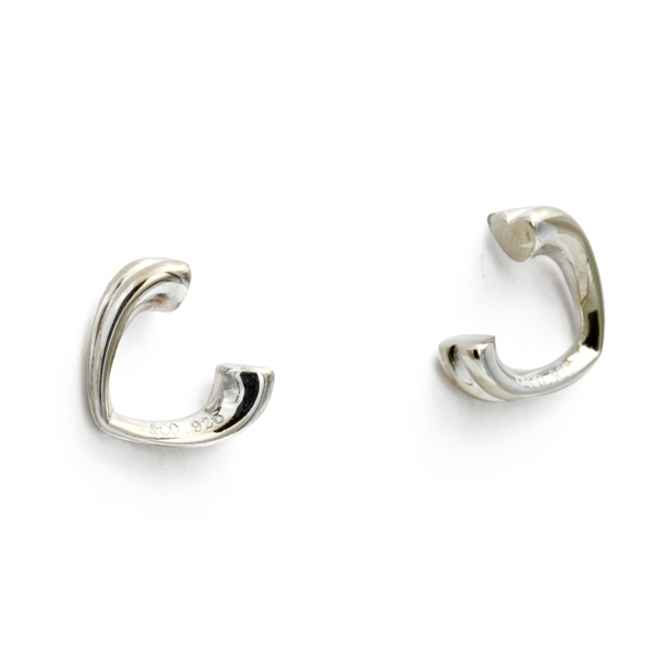 テンダネスハート ピアス